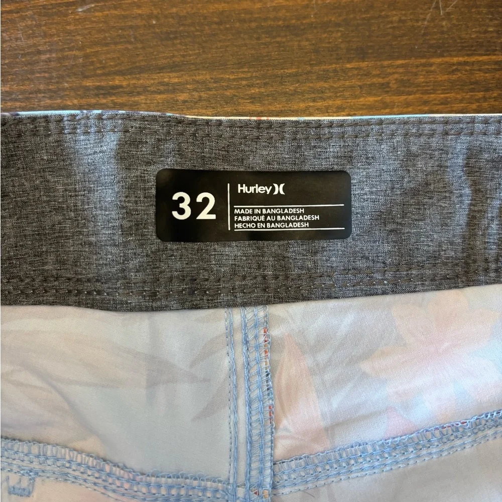 Hurley Men's Floral Board Shorts - Light Blue and Orange - Picture 4 of 5
